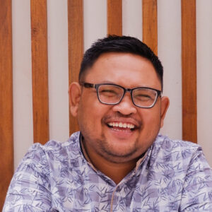 Gab E.